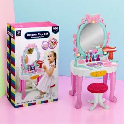 صورة تسريحة "دلع البنوتة" – طقم مكياج ولعب بناتي متكامل